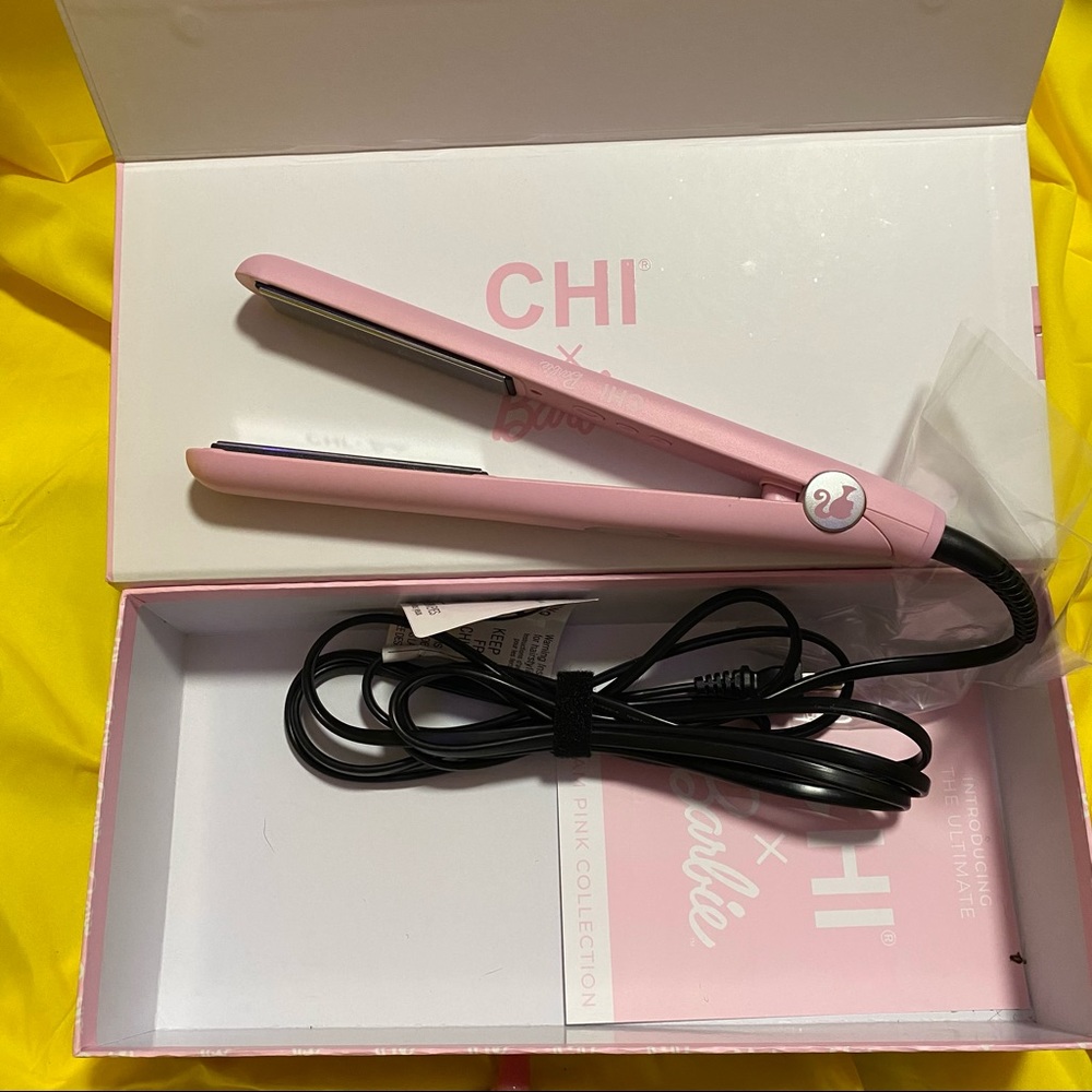 Chi x Barbie titanium flat iron